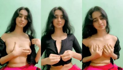 Horny Girl Nude Boobs Showing