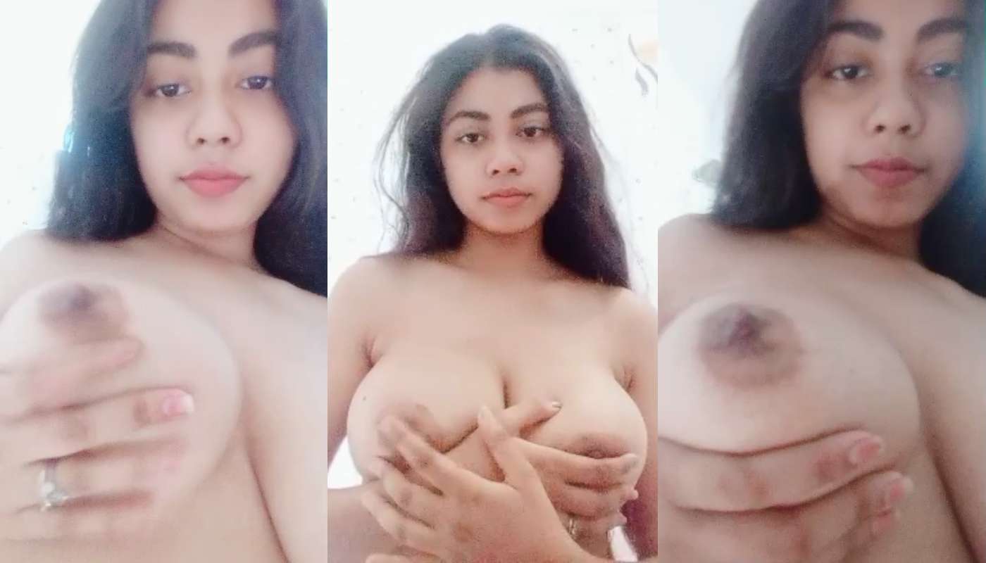 Desi Beautiful Big booby GF Pressing Boobs Fingering
