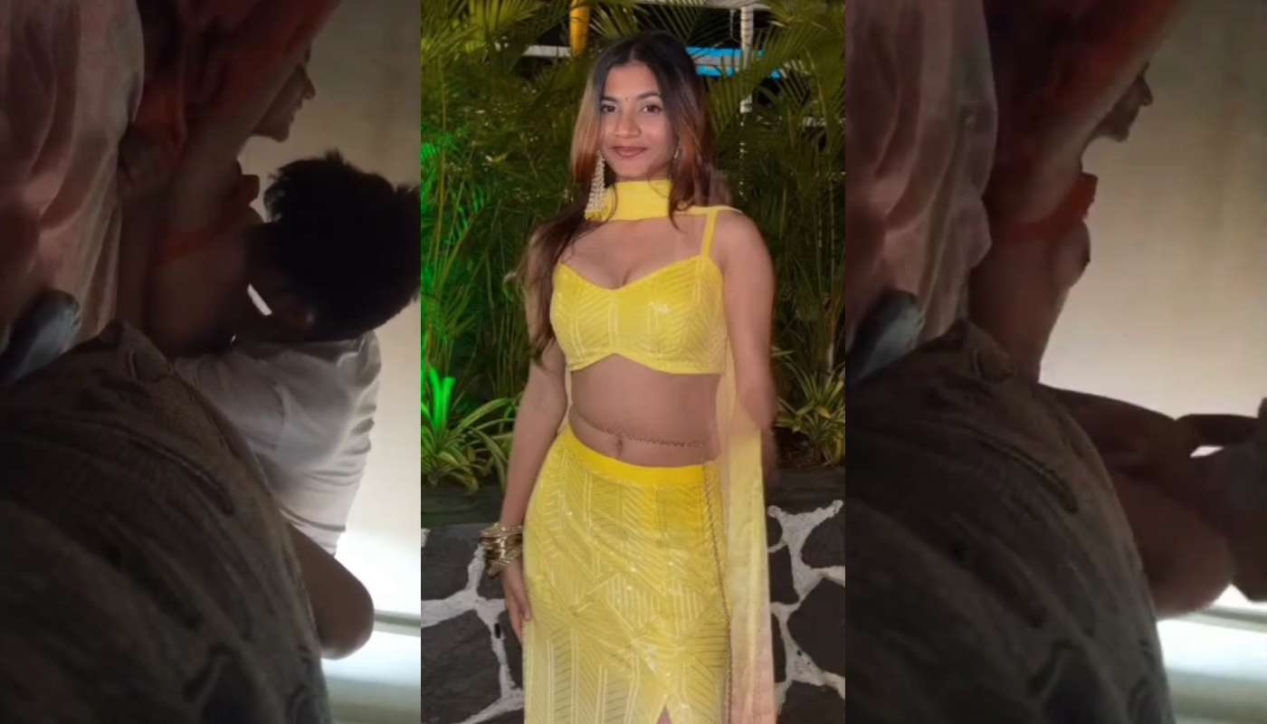 Desi Slim Indian Girl Fucking With Boyfriend